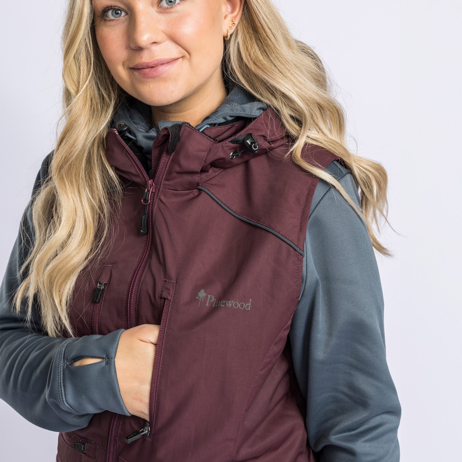 Pinewood-Ladies-Dog-Sports-Windblocker-Vest