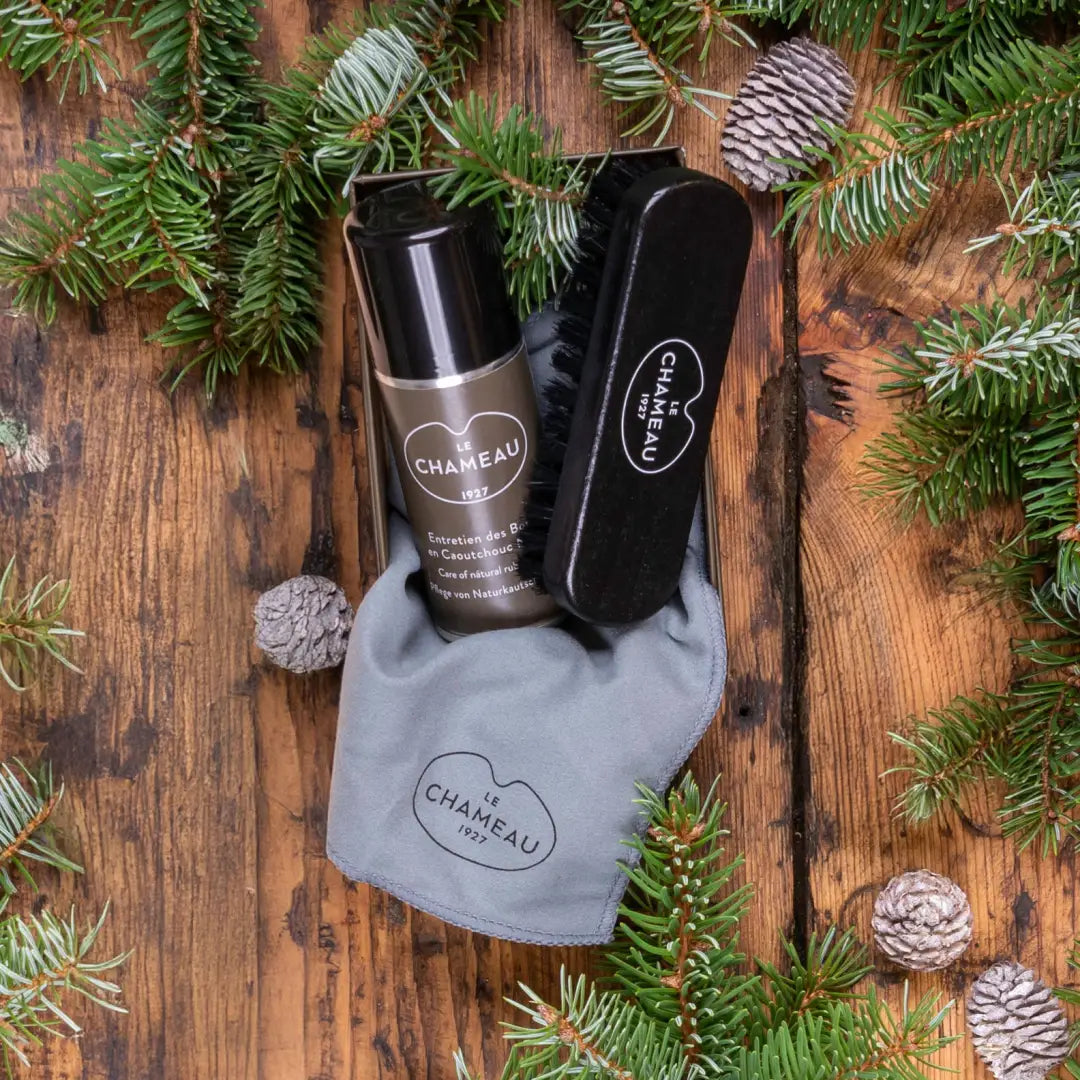 Le Chameau boot care kit with polish brush and cloth for chameau boot care