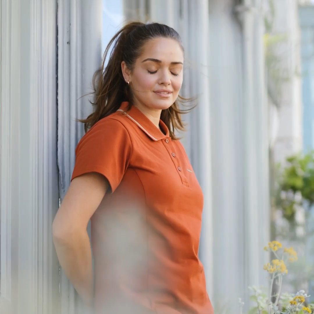 Load video: Ridgeline Womens Kilworth Polo Shirt