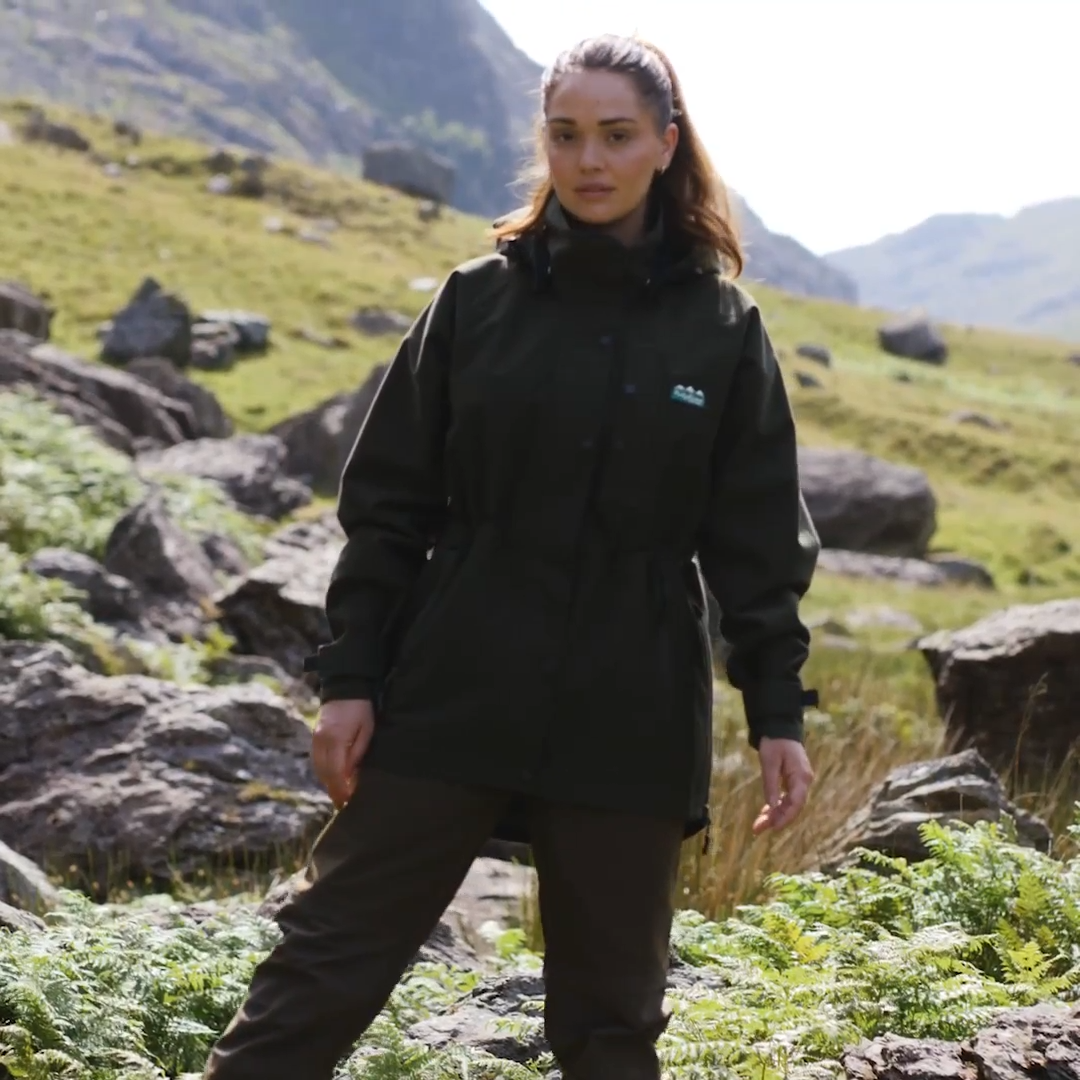 Load video: Ridgeline Womens Monsoon Classic Jacket (2025)