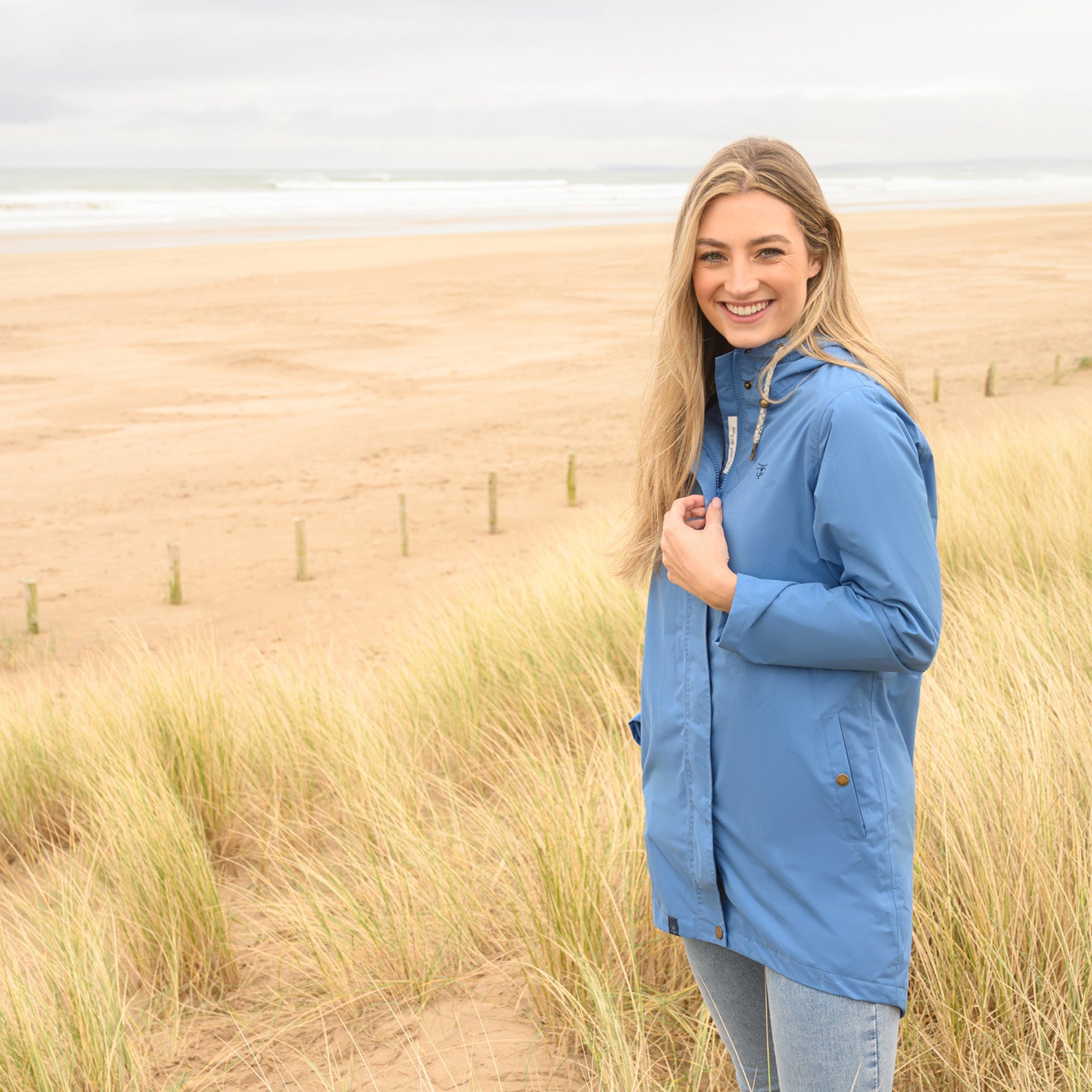 Lighthouse-Beachcomber-Long-Jacket