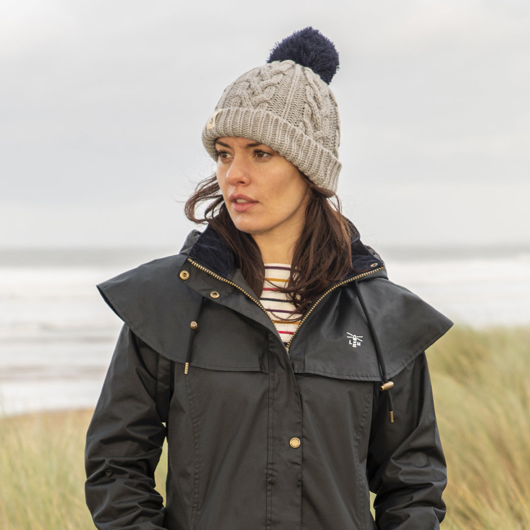 Lighthouse-Hannah-Bobble-Hat