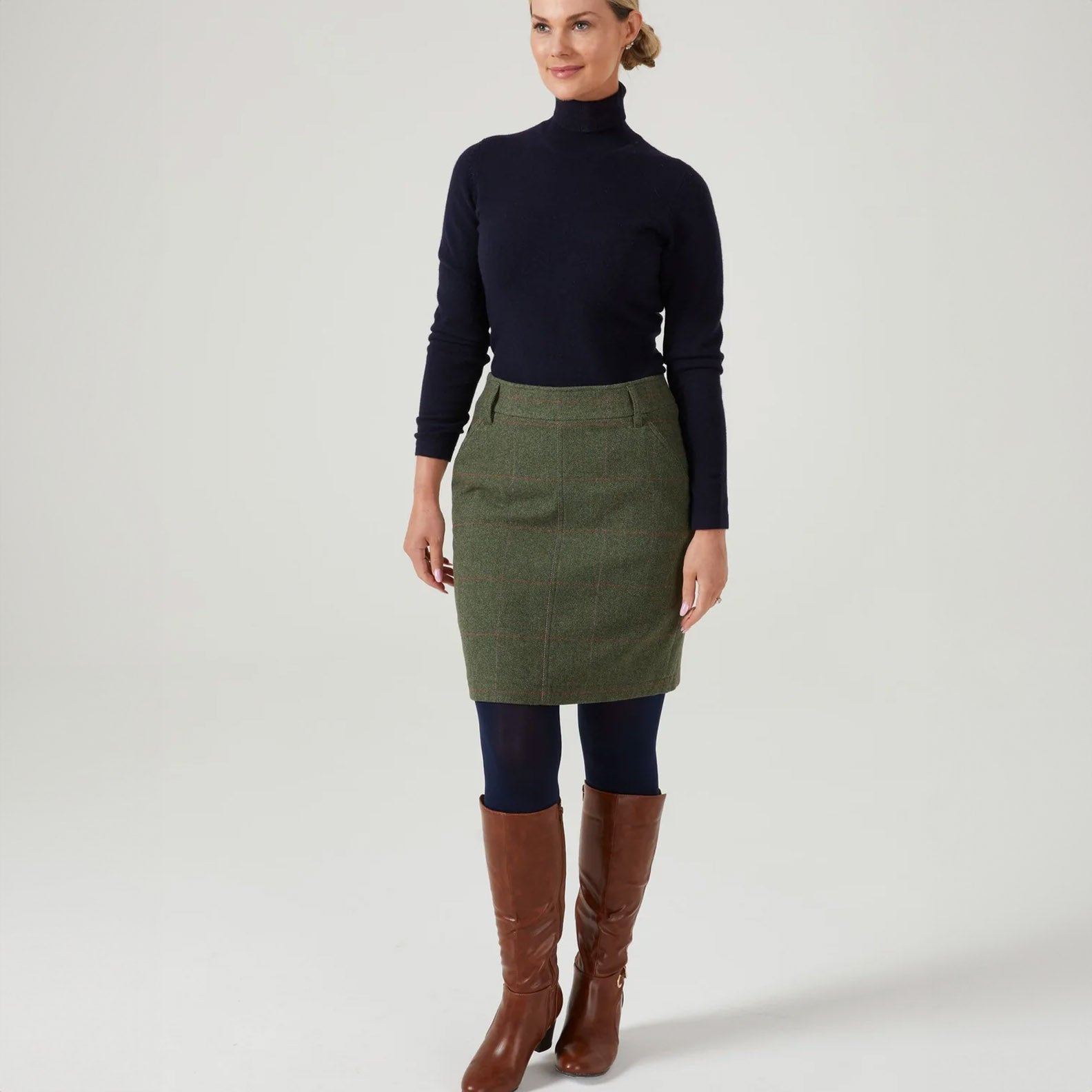 Alan Paine Combrook Ladies Tweed Skirt 49cm