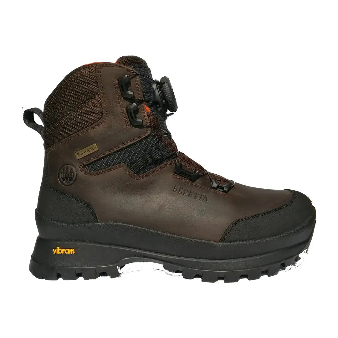 Brown leather hiking boot in Arabuko GTX style with greased nubuck for country clothing
