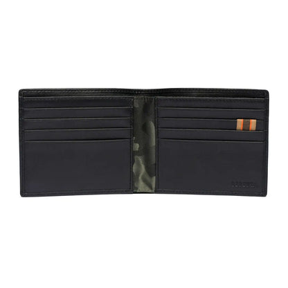 Beretta bifold classic wallet with camo interior, hunting country clothing