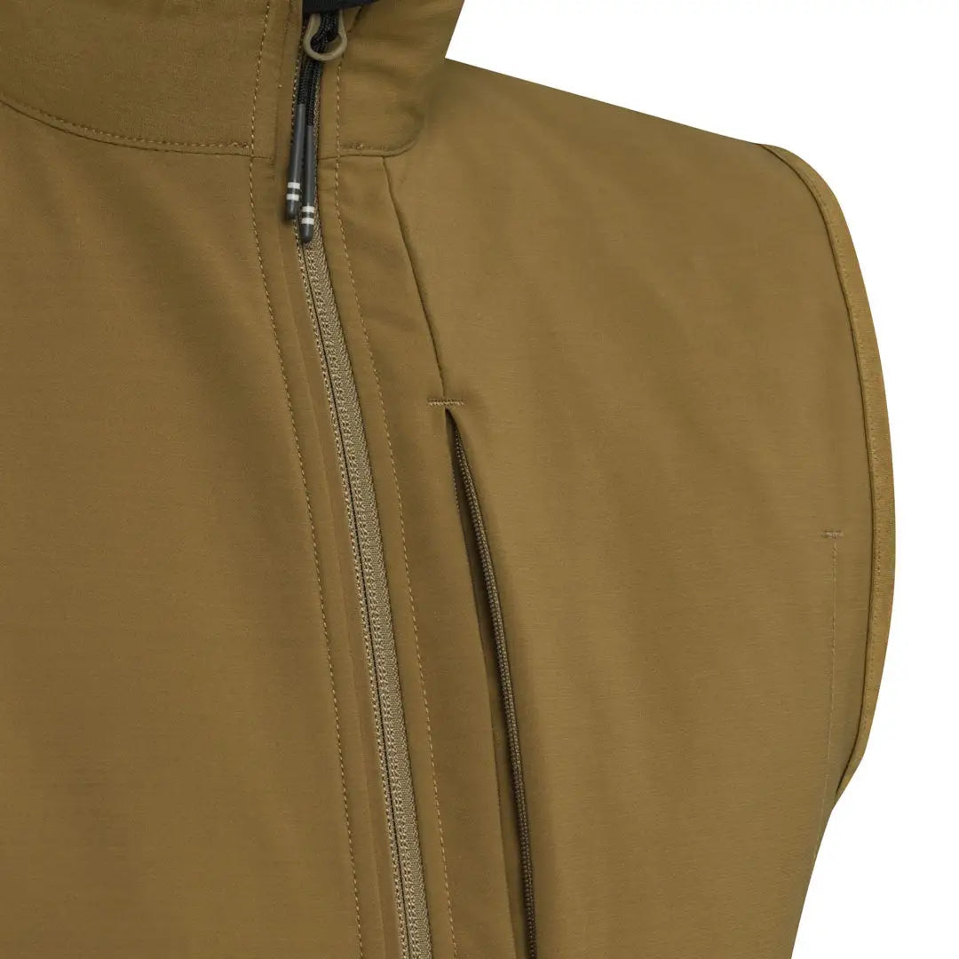Tan Beretta Windshell EVO vest front with zipper and stitching
