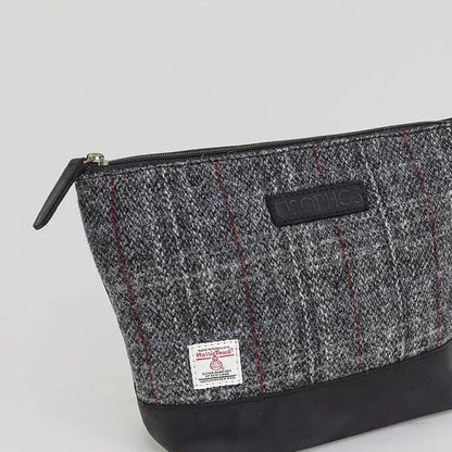 Tweed and leather British Bag Co. Harris Tweed Washbag with zipper closure