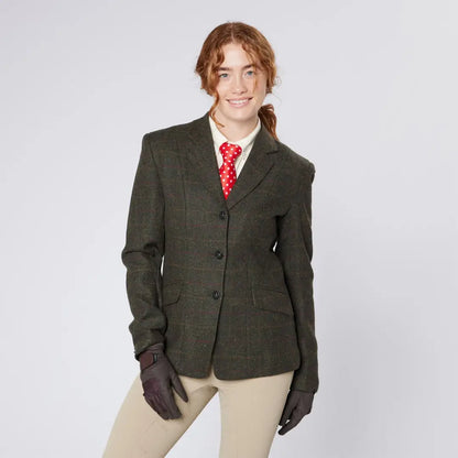 Woman in Cameo Tweed Jacket with Foxhead Buttons, perfect for country hunting clothes