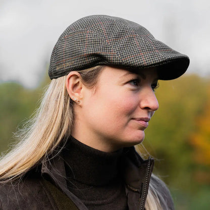 Tweed flat cap from Deerhunter, perfect for country clothing and hunting adventures