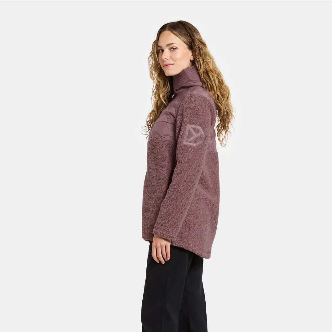 Women’s purple fleece turtleneck from Didriksons Bibi 2 for country clothing and outdoors fun