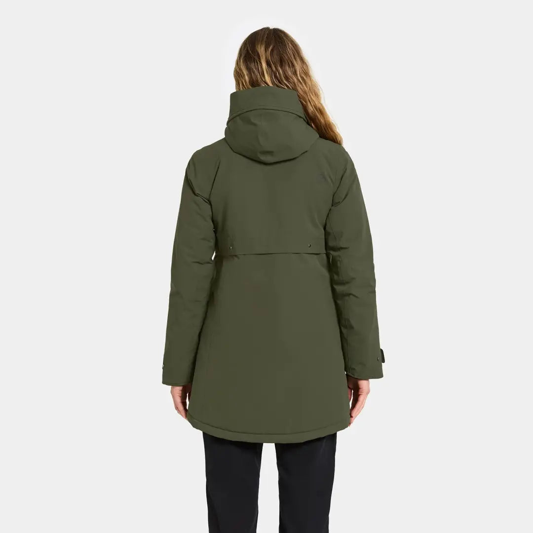 Woman in dark olive green Didriksons Helle Womens Parka for country clothing outdoors hunting