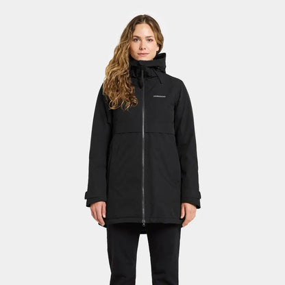 Woman in Didriksons Helle Womens Parka, stylish country clothing for outdoors and hunting