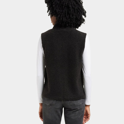 Black fleece vest perfect for country clothing and outdoor adventures with Didriksons Kiana