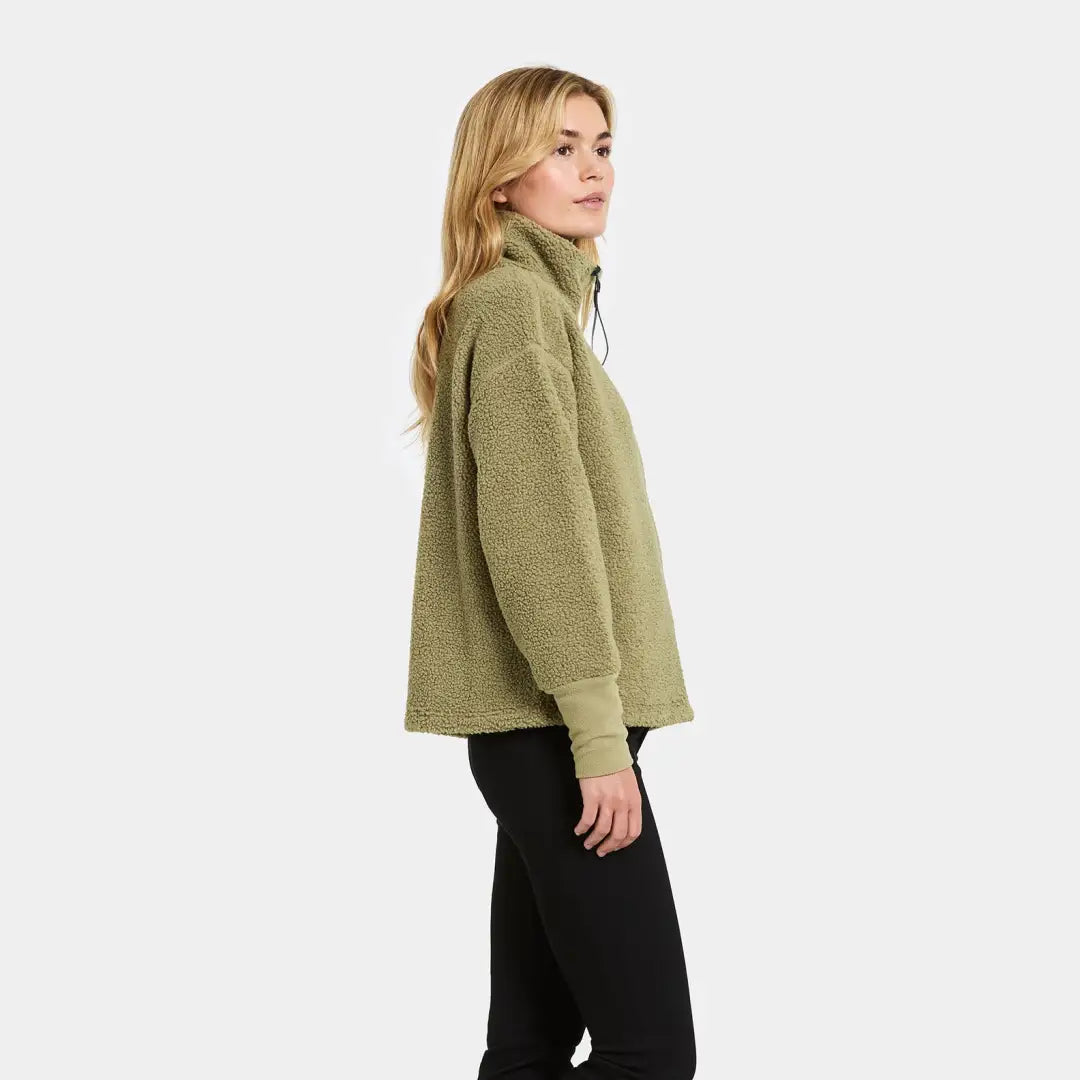 Women’s olive green fleece pullover for winter snow, perfect country clothing or hunting