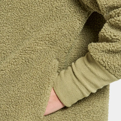 Soft green Didriksons Mella 3 fleece jacket with ribbed cuffs, perfect for winter snow or country hunting gear