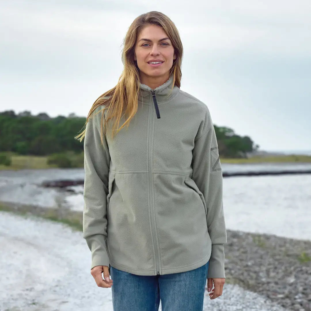 Woman wearing Didriksons Ronja full zip fleece in country clothing for outdoors or hunting