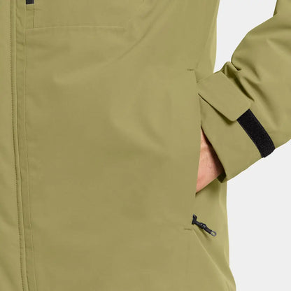 Person wearing Didriksons Stefan Jacket in khaki green, perfect everyday outerwear
