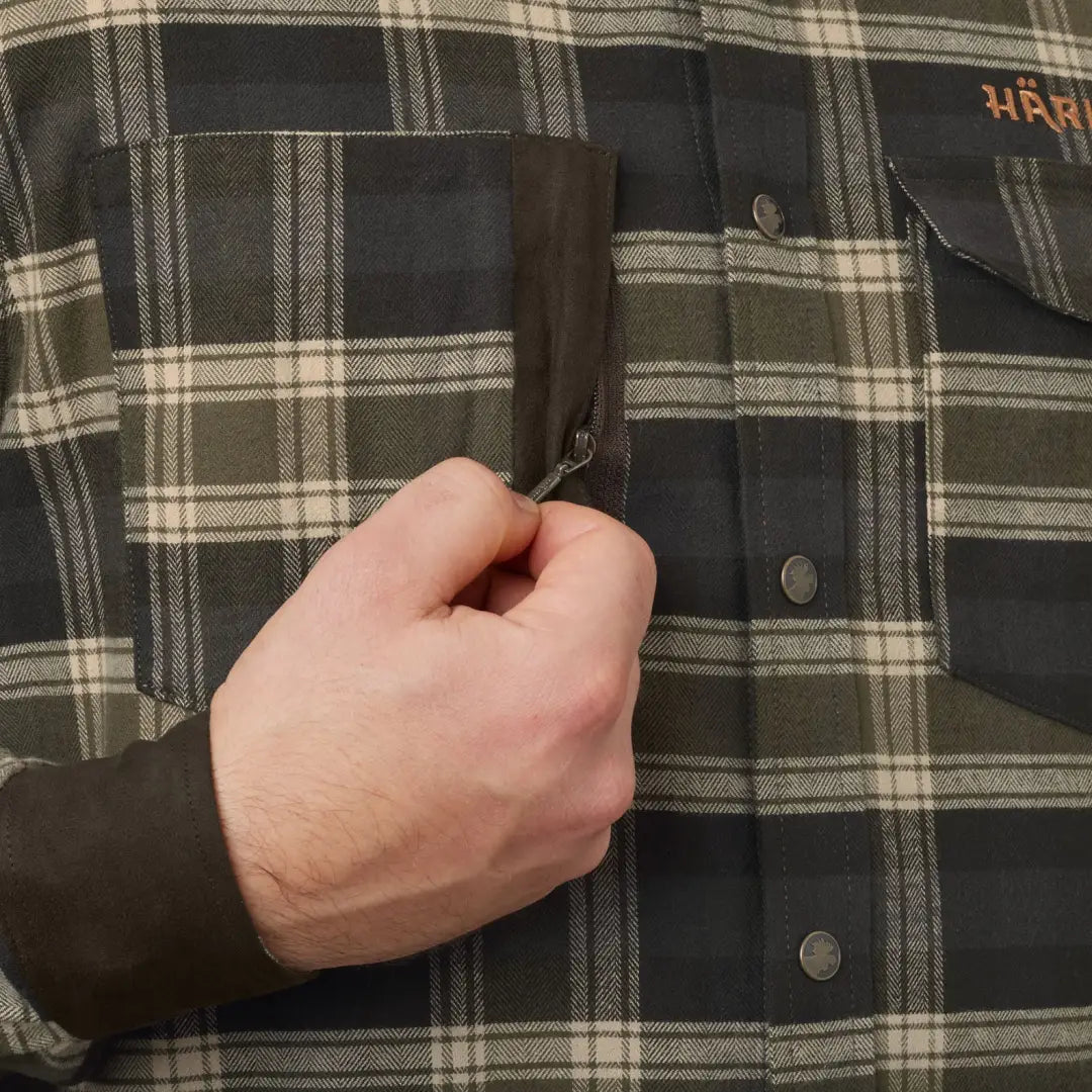 Härkila Aivak Long Sleeve Shirt with plaid pattern and zippered pocket for hunting country clothing