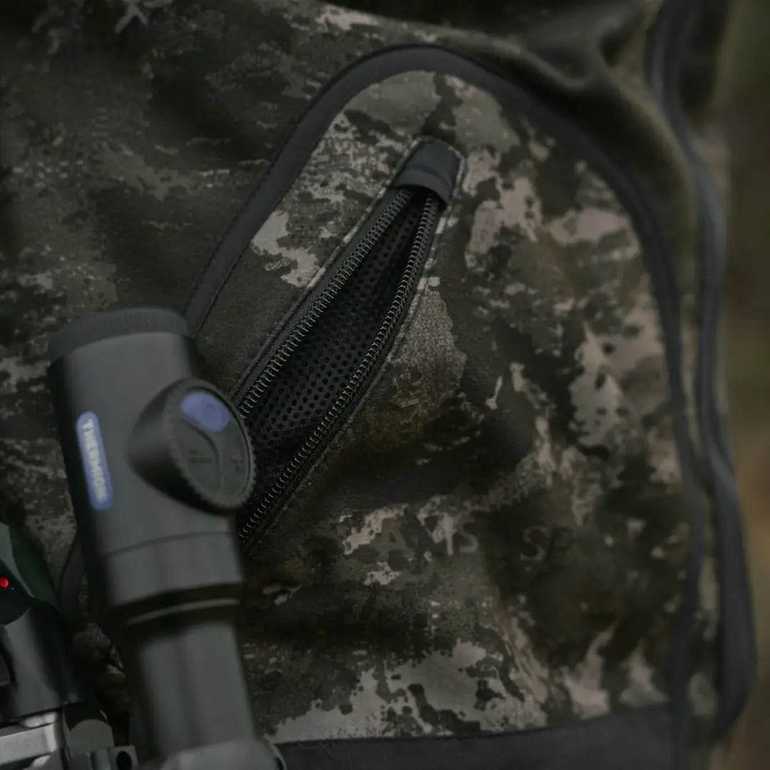 Camouflage jacket with zippered pocket from Härkila Kamko Noctyx WSP Reversible Fleece Jacket
