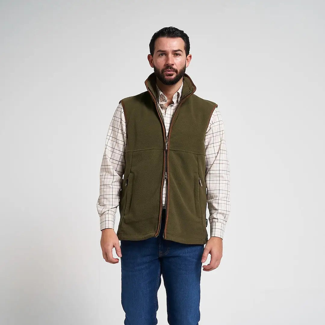 Jack Pyke Countryman Fleece Gilet in olive green with 300gsm micro fleece, nubuck piping, brown zipper, two lower zipped pockets