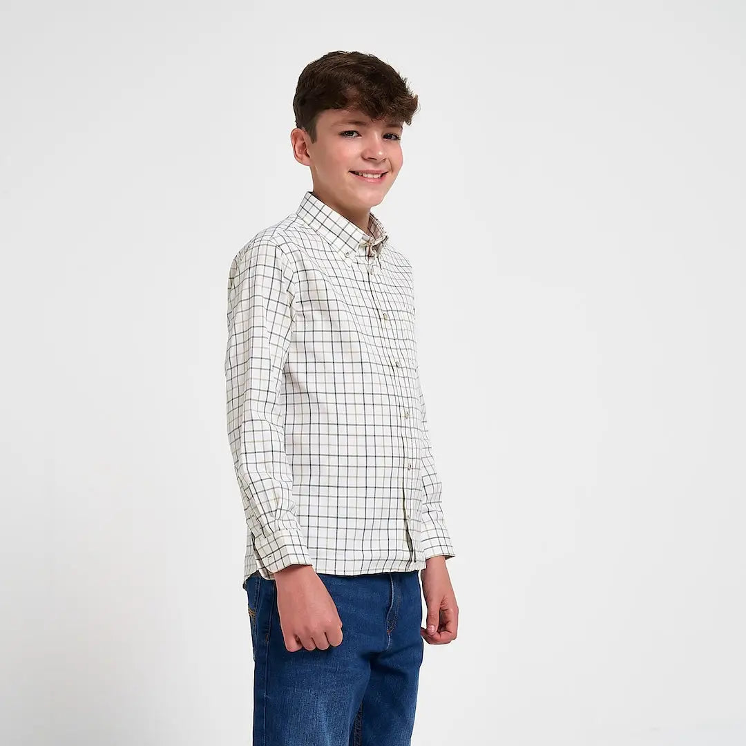 Jack Pyke Junior Countryman Shirt: boy in checkered button-up