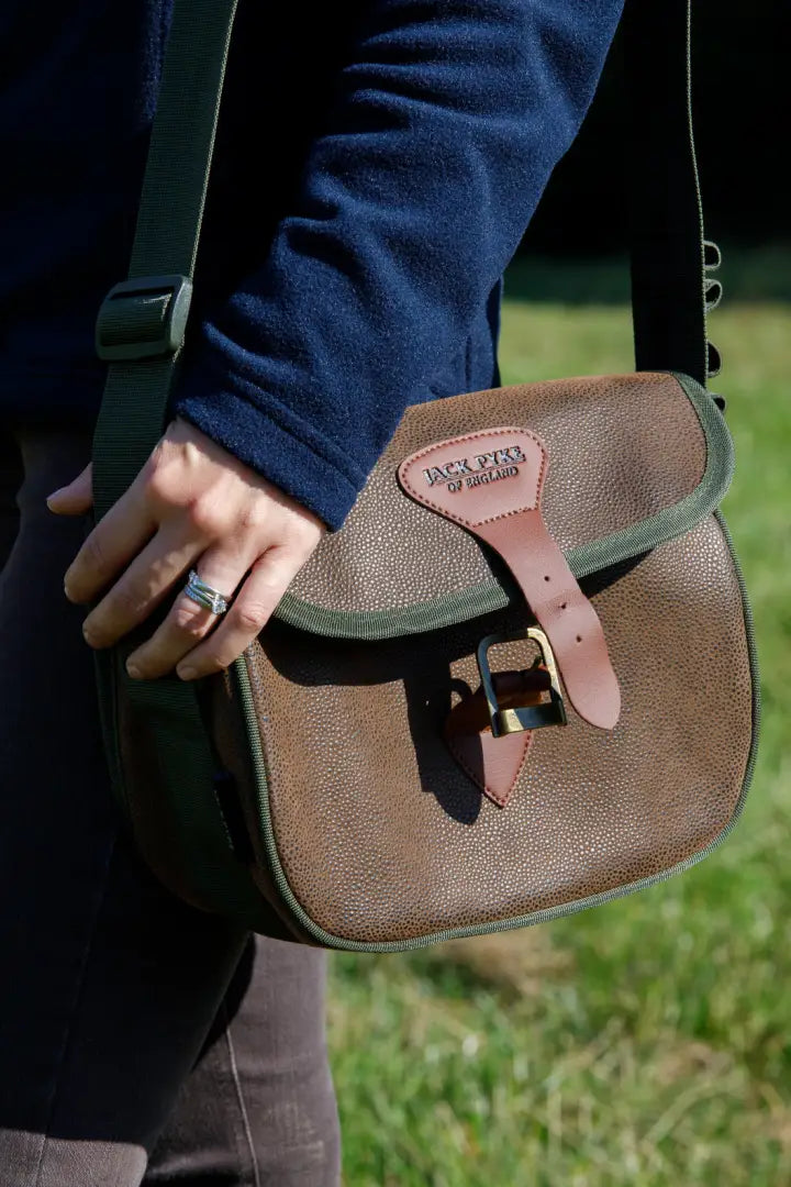 Brown leather Jack Pyke Speed Loader Cartridge Bag for stylish hunting adventures