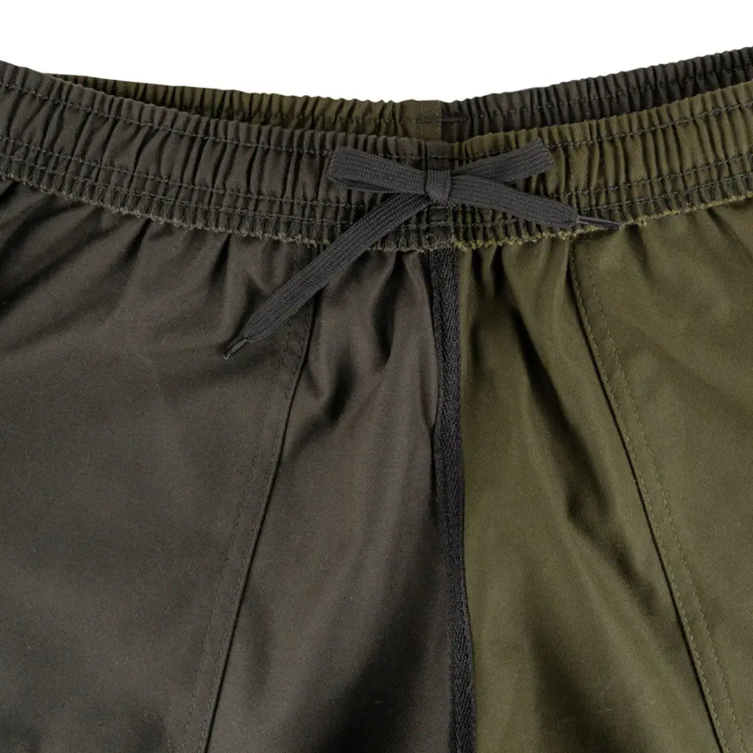 Jack Pyke Yakka shorts in olive green nylon with drawstring and black zipper