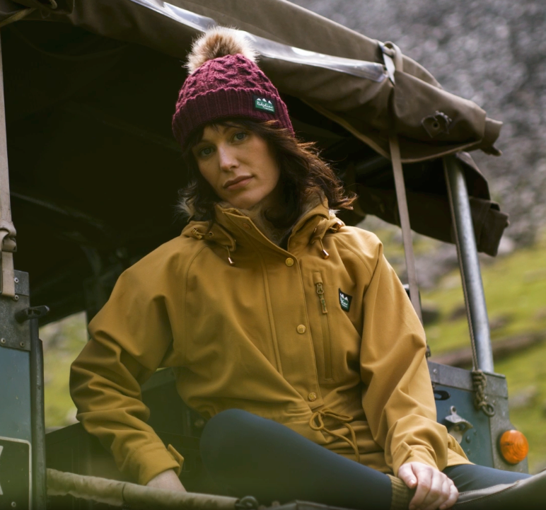 Load video: Ridgeline Nordic Fleck Bobble Hat