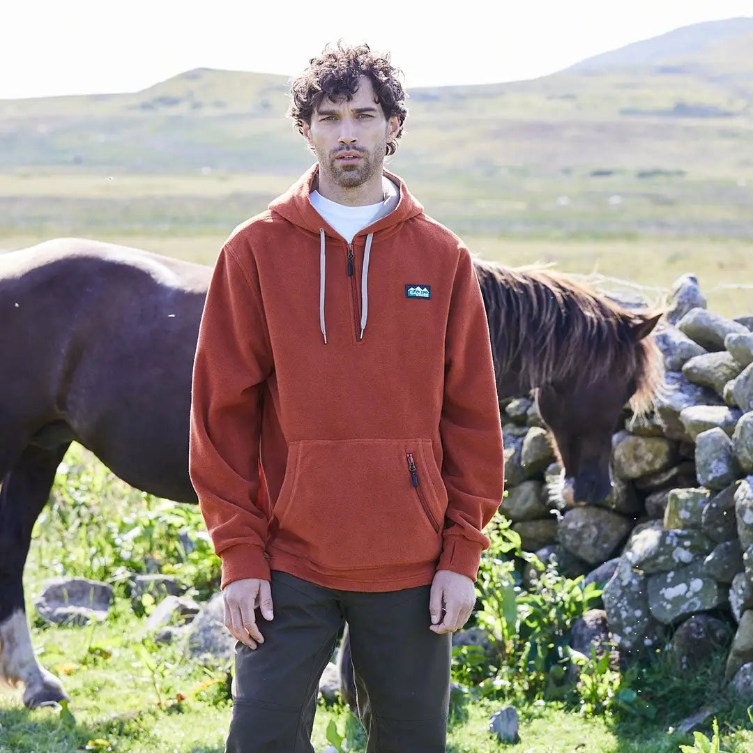 Rust-colored hooded sweatshirt from Ridgeline Ballistic for cosy southern star vibes on chilly autumn days