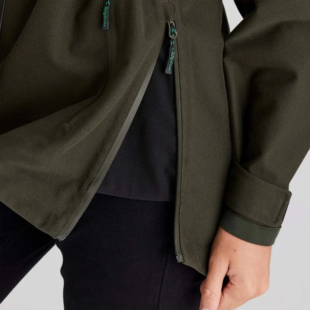 Olive green Ridgeline Womens Monsoon Classic Smock with side zippers in Deep Forest