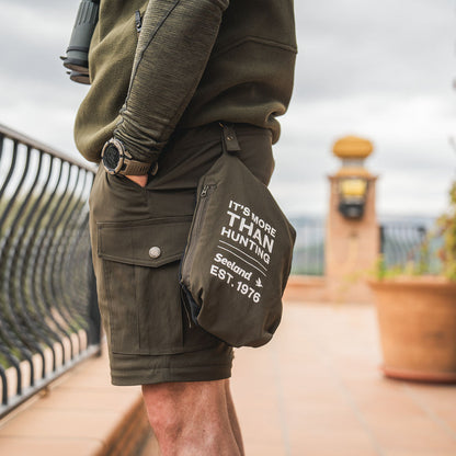 Olive green hunting shorts from Seeland Birch for perfect country clothing outdoors