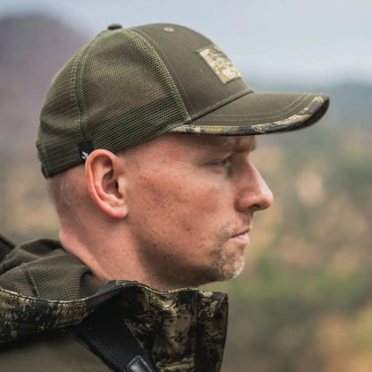 Green camouflage Ganister Trucker Cap perfect for outdoor adventures and casual wear