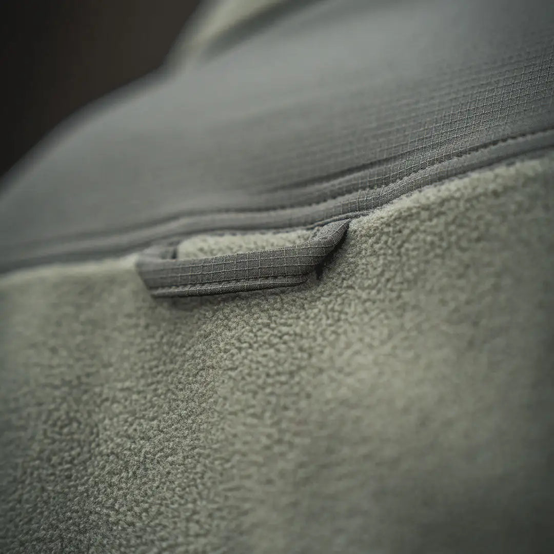 Close-up of Seeland Gust Fleece Shirt showing soft gray fleece fabric