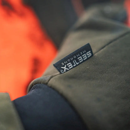 Green Seeland Target Gloves with SEETEX membrane tag for hunting and country clothing
