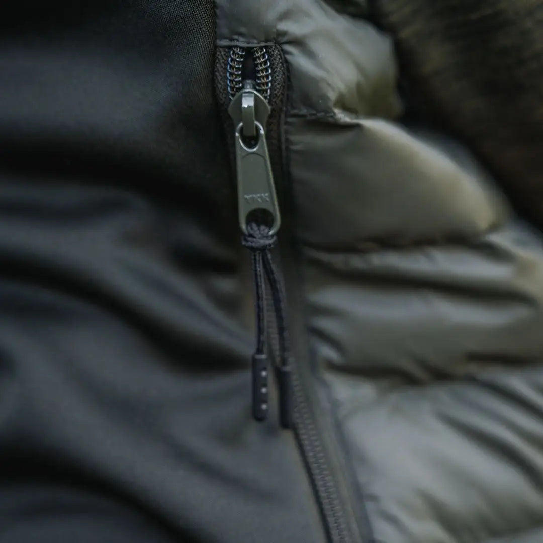 Dark green jacket zipper on Seeland Therma Womens Waistcoat for hunting and country clothing