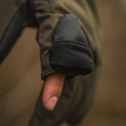 Gloved hand with exposed thumb from Seeland Trigger Fold-Back Gloves for hunting outdoors