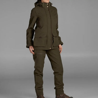 Olive green outfit featuring Seeland Women’s Woodcock Advanced Jacket and pants