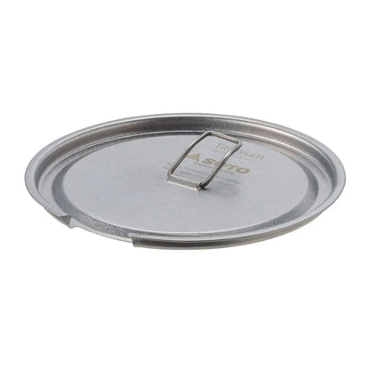 Silver metal lid with handle for Soto Titanium Pot 750, a must-have for your camping gear